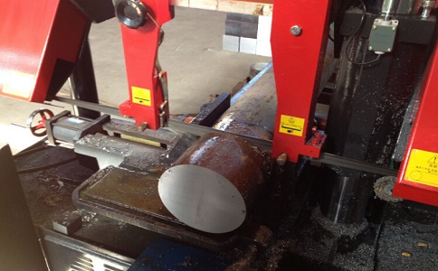 广宁卧式带锯床加工时出现明显振荡如何排查？